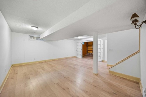 1336 116 Avenue Sw, Calgary, AB 