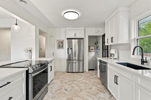 6031 Thornbank Drive Nw, Calgary, AB 
