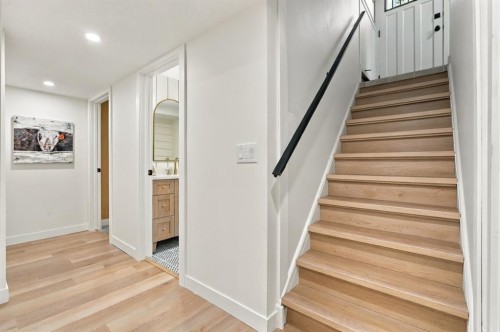 6031 Thornbank Drive Nw, Calgary, AB 