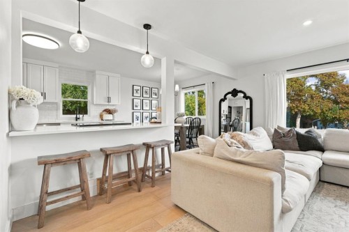 6031 Thornbank Drive Nw, Calgary, AB 