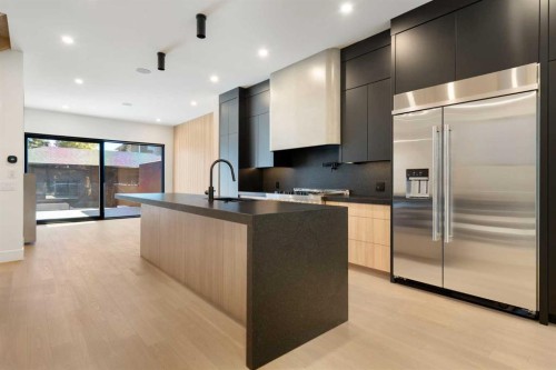 3322 42 Street Sw, Calgary, AB 