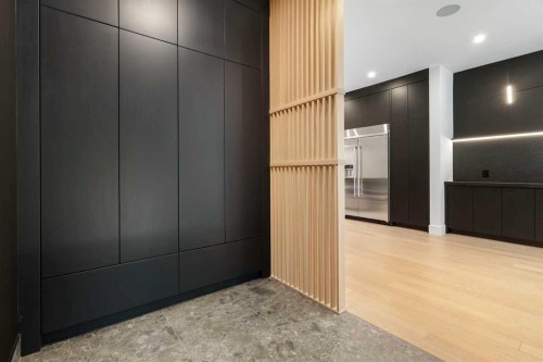 3322 42 Street Sw, Calgary, AB 