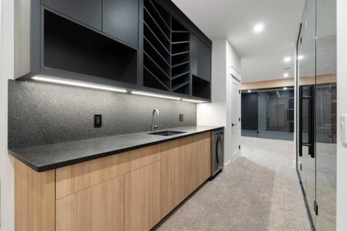 3322 42 Street Sw, Calgary, AB 