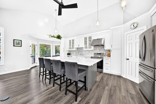 28 Douglasview Rise Se, Calgary, AB 
