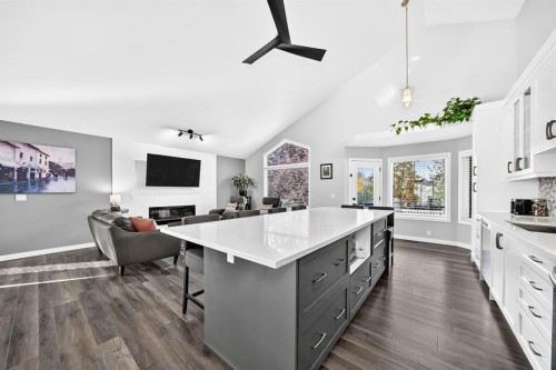 28 Douglasview Rise Se, Calgary, AB 