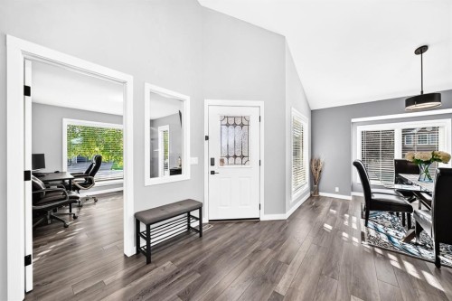 28 Douglasview Rise Se, Calgary, AB 