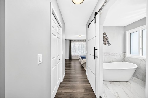 28 Douglasview Rise Se, Calgary, AB 