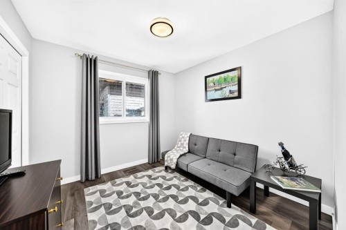 28 Douglasview Rise Se, Calgary, AB 
