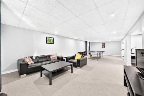 28 Douglasview Rise Se, Calgary, AB 