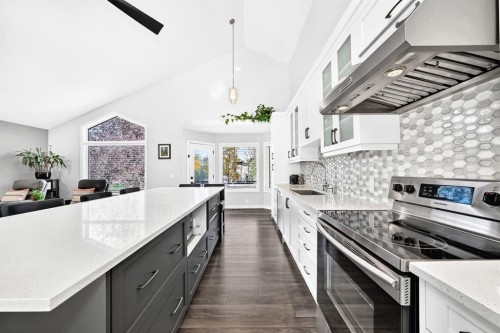 28 Douglasview Rise Se, Calgary, AB 