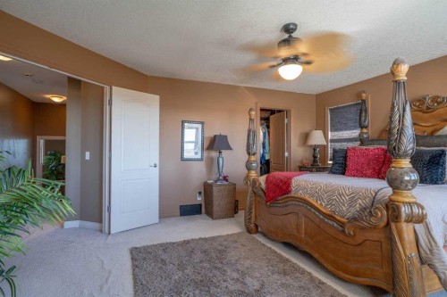 460 Sunset Link, Crossfield, AB 