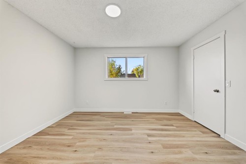 310 Castleridge Drive Ne, Calgary, AB 