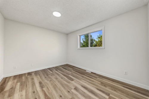 310 Castleridge Drive Ne, Calgary, AB 