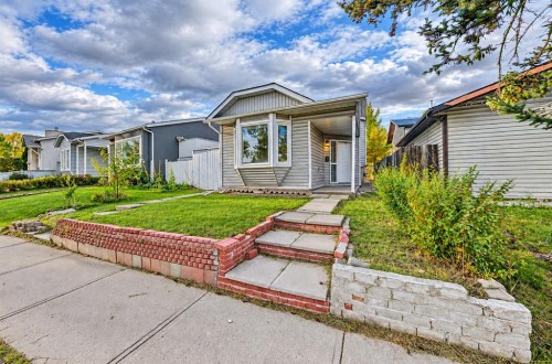 310 Castleridge Drive Ne, Calgary, AB 