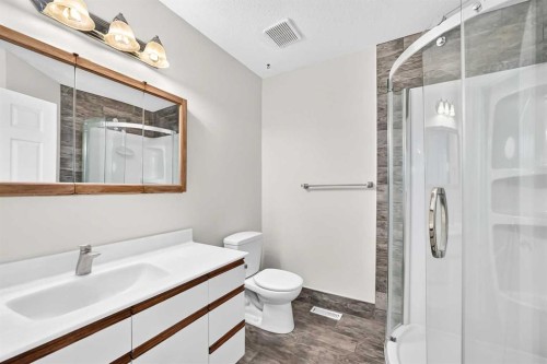 200 Downey Place, Okotoks, AB 