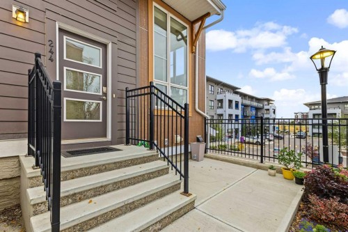 244 Livingston Common Ne, Calgary, AB 
