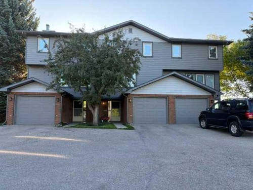 22-64 Woodacres Crescent Sw, Calgary, AB 