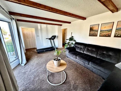 460 16 Street, Fort Macleod, AB 
