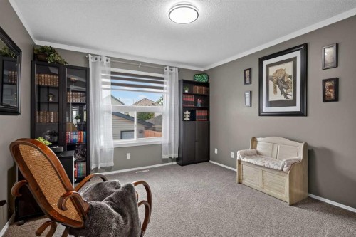 34 Mt Aberdeen Link Se, Calgary, AB 