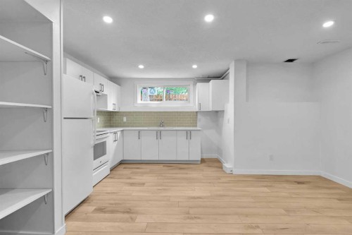 3820 14 Avenue Se, Calgary, AB 