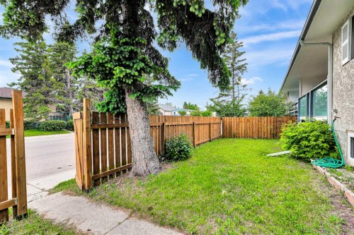 3820 14 Avenue Se, Calgary, AB 