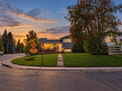 500 Queen Charlotte Road SE Calgary, AB T2J 4H7