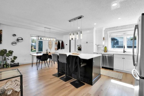 500 Queen Charlotte Road Se, Calgary, AB 