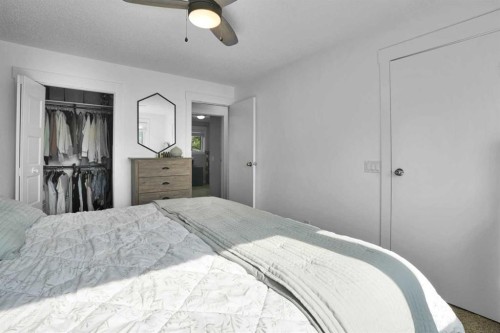 500 Queen Charlotte Road Se, Calgary, AB 