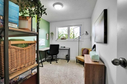 500 Queen Charlotte Road Se, Calgary, AB 