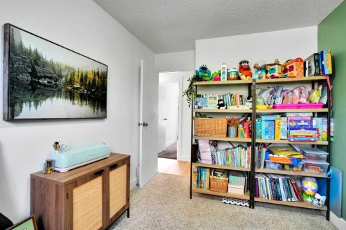 500 Queen Charlotte Road Se, Calgary, AB 