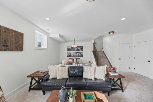38 Viceroy Crescent, Olds, AB 