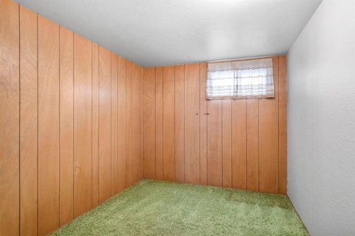 332 Third Street West, Cochrane, AB 