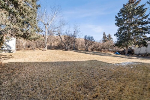 332 Third Street West, Cochrane, AB 