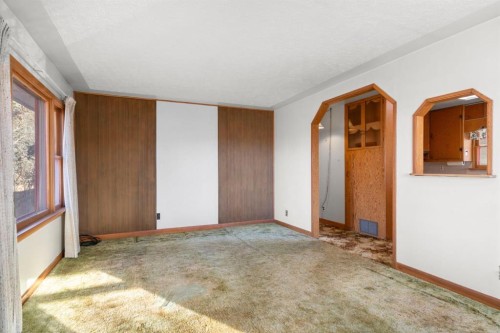 332 Third Street West, Cochrane, AB 