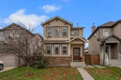 133 Covebrook Close NE Calgary, AB T3K 6J5