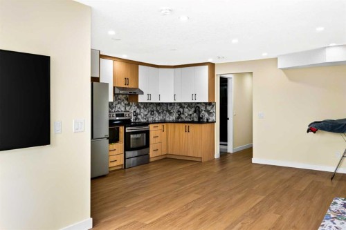 8079 Laguna Way Ne, Calgary, AB 