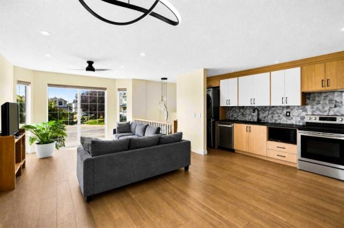 8079 Laguna Way Ne, Calgary, AB 