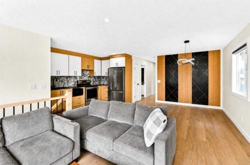 8079 Laguna Way Ne, Calgary, AB 