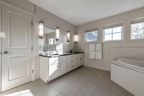 21 Ascot Crescent Sw, Calgary, AB 