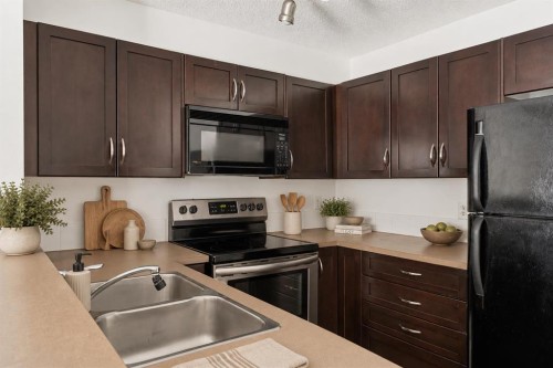 2106-43 Country Village Lane Ne, Calgary, AB 