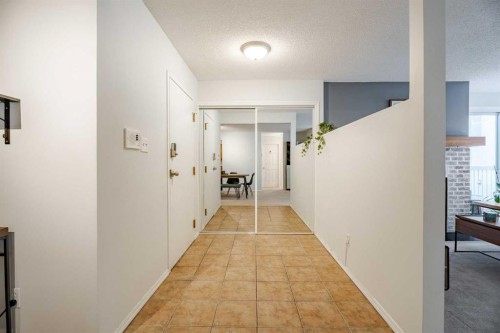 7-3402 Parkdale Boulevard Nw, Calgary, AB 