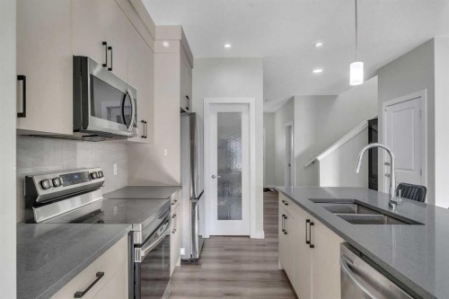 159 Waterford Heights, Chestermere, AB 