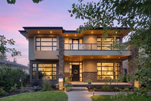 720 33A Street Nw, Calgary, AB 