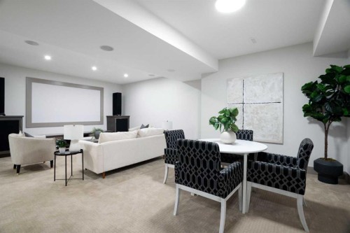 720 33A Street Nw, Calgary, AB 