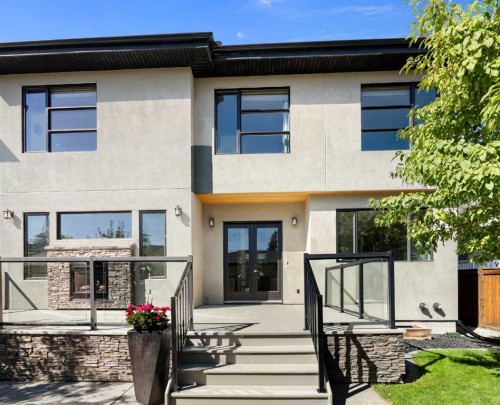 720 33A Street Nw, Calgary, AB 
