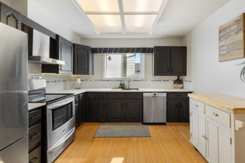6907 6 Street Sw, Calgary, AB 