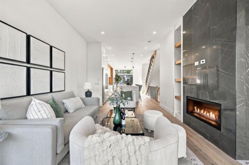 2026 36 Street Sw, Calgary, AB 