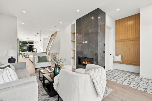 2026 36 Street Sw, Calgary, AB 