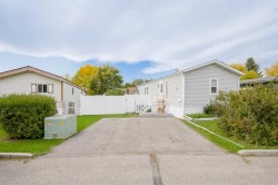 105 Heritage Drive Okotoks, AB T1S 1M4