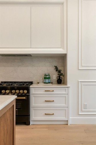 2424 31 Street Sw, Calgary, AB 
